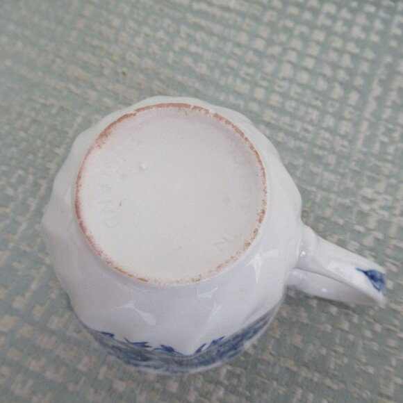 Staffordshire Ridgway Cup & Saucer Clifton England Blue White Scalloped Set of 2 - Picture 9 of 14